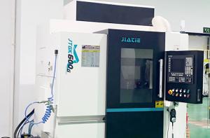 小型精雕機帶刀庫