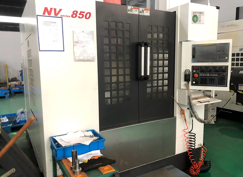 立式加工中心NV-850（配第四軸帶搖欄）