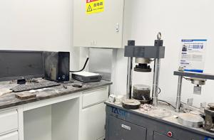 微機(jī)控制抗壓抗折試驗(yàn)機(jī)