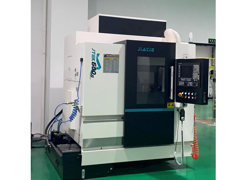 小型精雕機帶刀庫