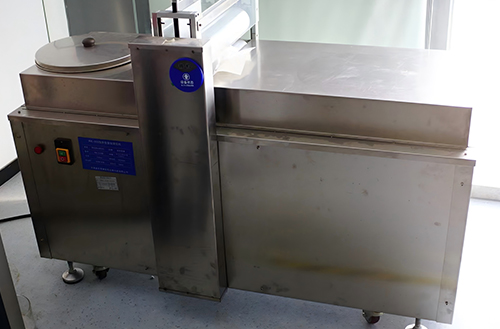 異形膏貼滾切機(jī)