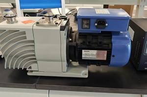 旋片式油封真空泵