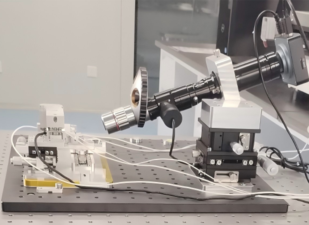 光鏡兼容納米壓痕儀